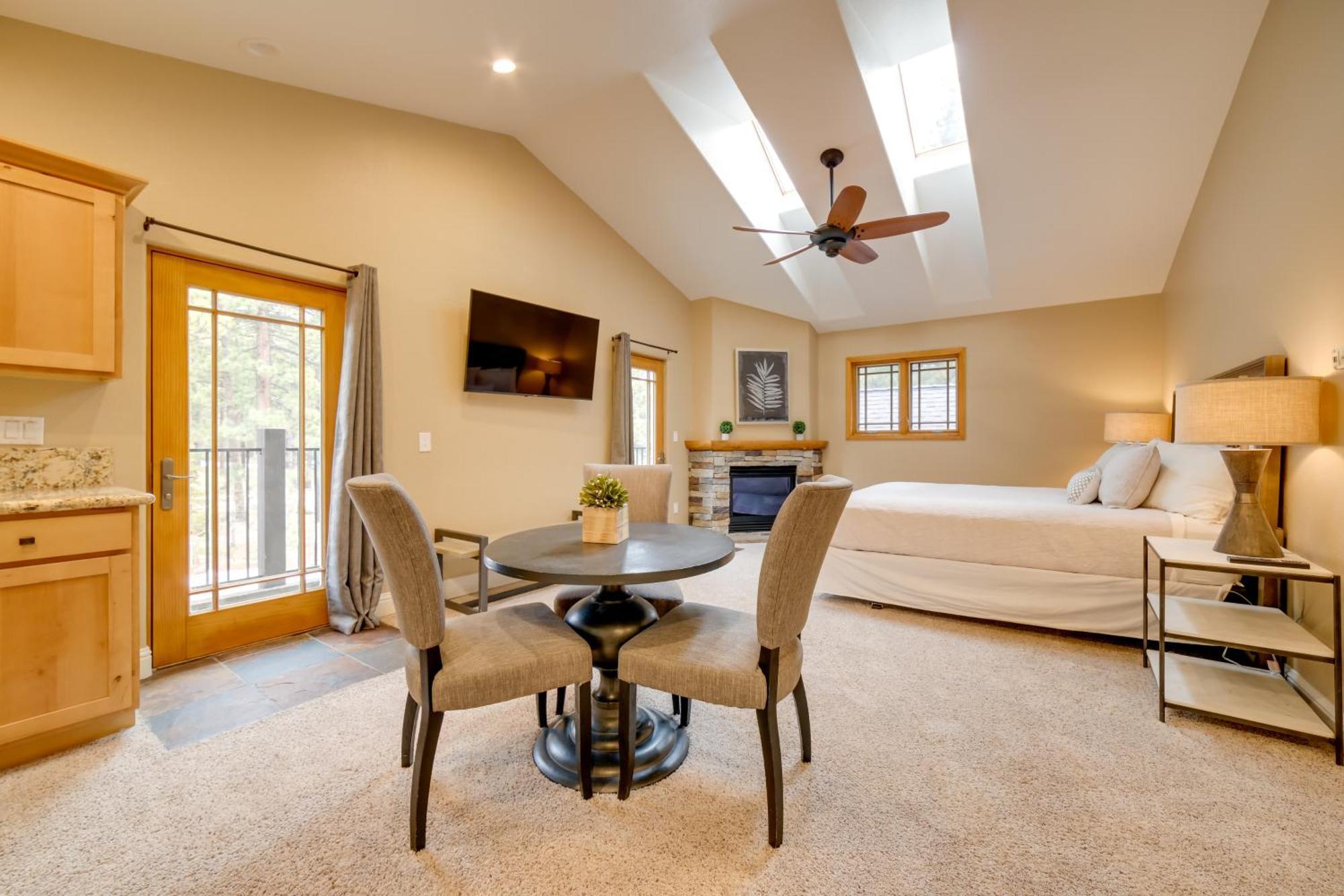 Sleek Reno-Lake Tahoe Retreat, 4 Mi To Ski Mt Rose Zewnętrze zdjęcie