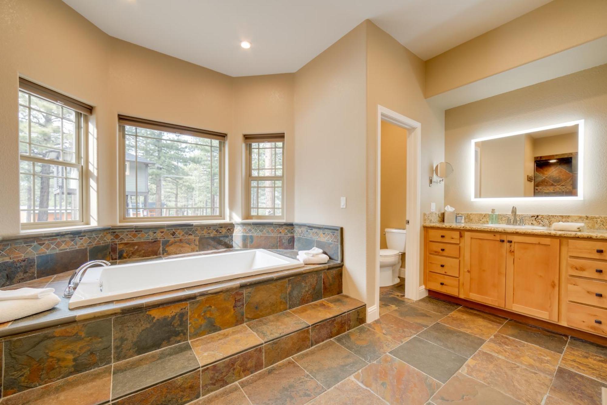 Sleek Reno-Lake Tahoe Retreat, 4 Mi To Ski Mt Rose Zewnętrze zdjęcie